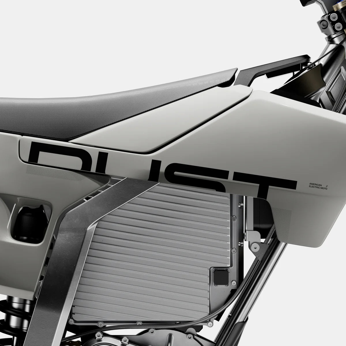 Dust Moto Hightail